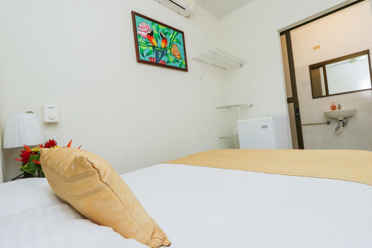 Hotel Flor Blanca Manuel Antonio Dış mekan fotoğraf