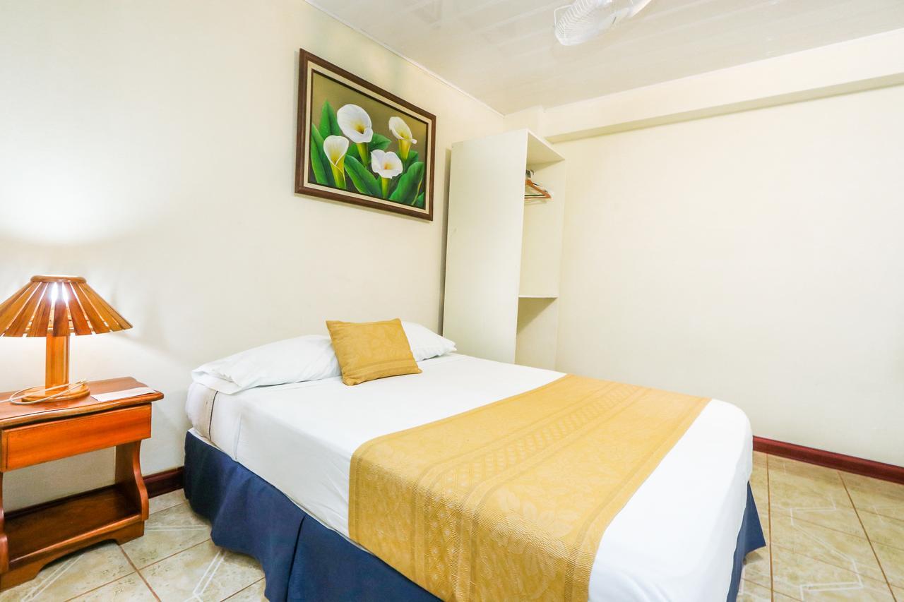 Hotel Flor Blanca Manuel Antonio Dış mekan fotoğraf