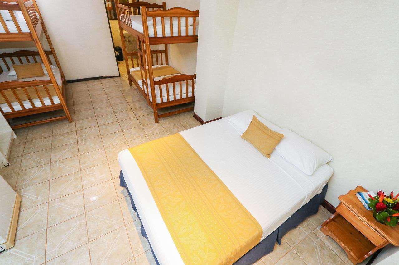 Hotel Flor Blanca Manuel Antonio Dış mekan fotoğraf