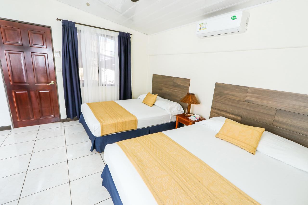 Hotel Flor Blanca Manuel Antonio Dış mekan fotoğraf