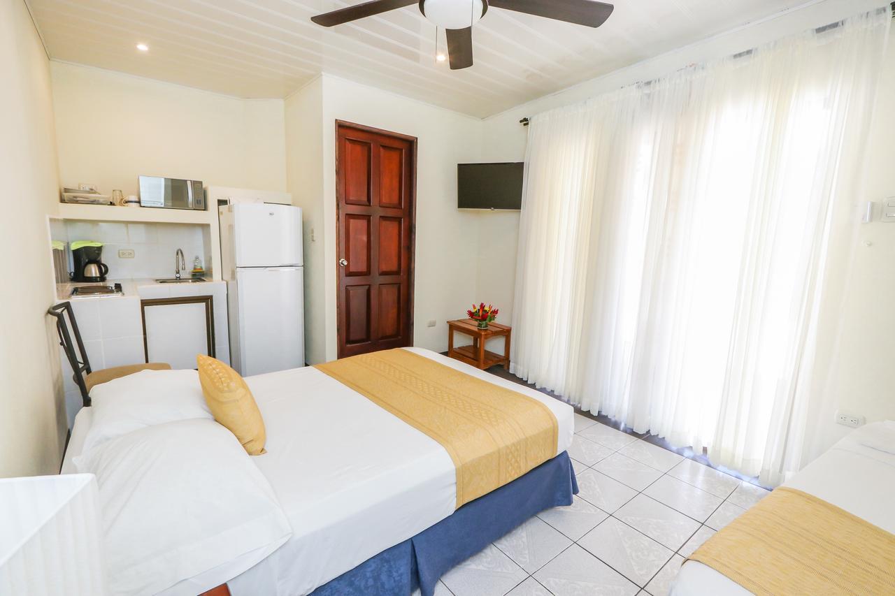 Hotel Flor Blanca Manuel Antonio Dış mekan fotoğraf