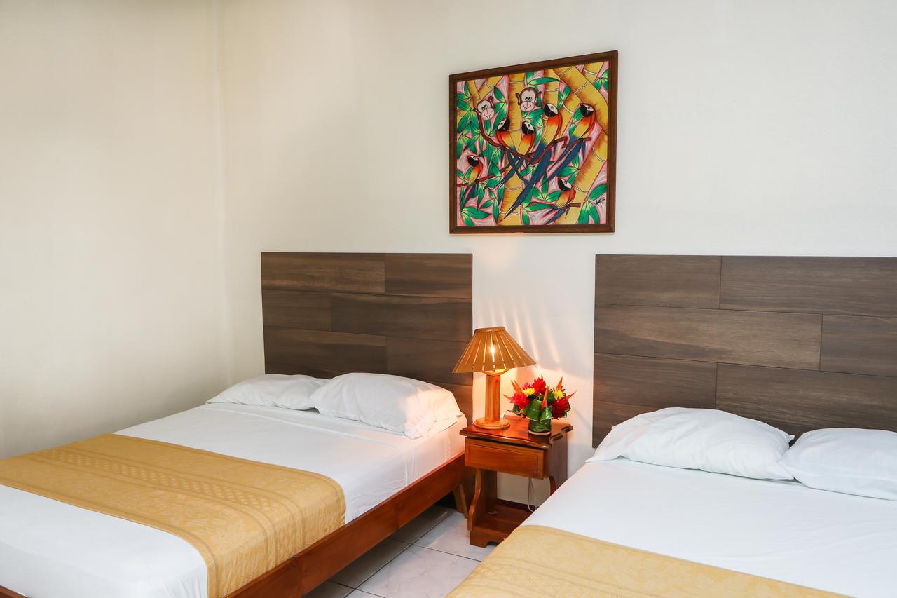 Hotel Flor Blanca Manuel Antonio Dış mekan fotoğraf