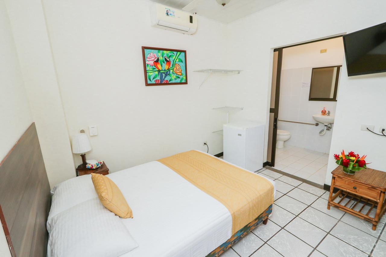 Hotel Flor Blanca Manuel Antonio Dış mekan fotoğraf