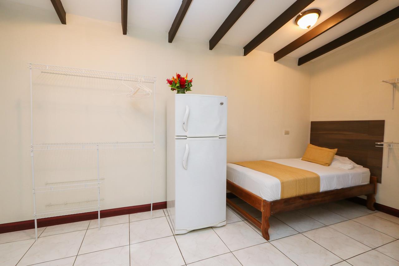 Hotel Flor Blanca Manuel Antonio Dış mekan fotoğraf