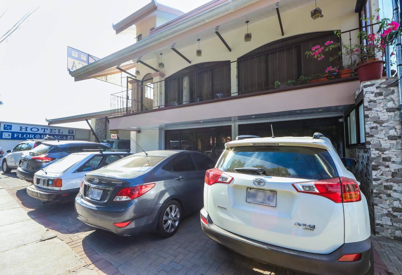 Hotel Flor Blanca Manuel Antonio Dış mekan fotoğraf