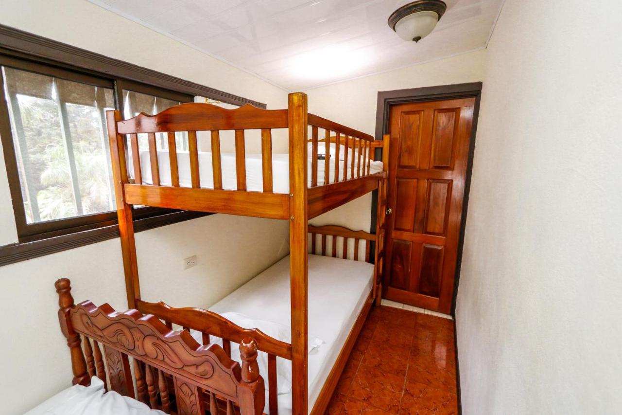 Hotel Flor Blanca Manuel Antonio Dış mekan fotoğraf